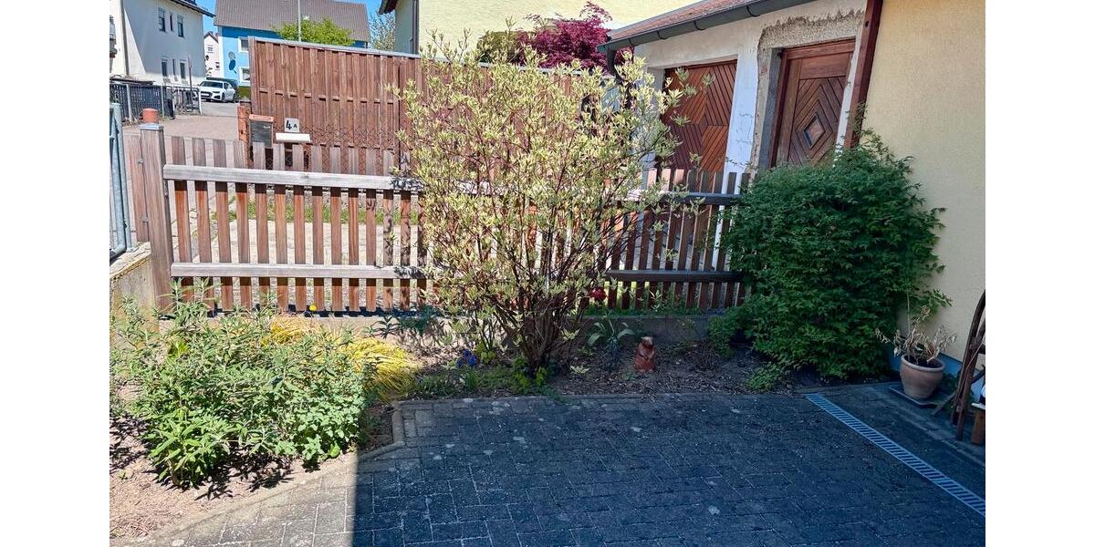 Erdgeschoßwohnung Zeitlarn - 3 Zimmer, 88 m&sup2;, 215.000&euro; | Angebot:26990897