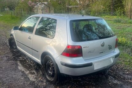 VW Golf 304.000 km 550 &euro; Langenhagen 30855