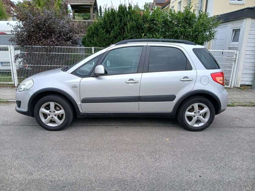 Suzuki SX4 165.000 km 2.500 € Maisach 82216