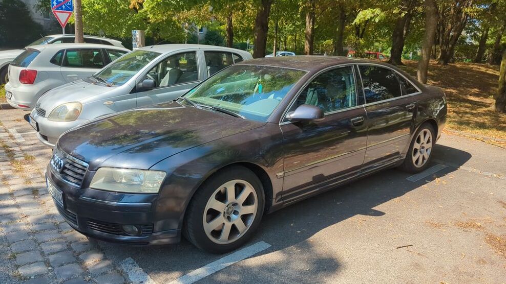 Audi A8 218.000 km 5.950 € München 81243