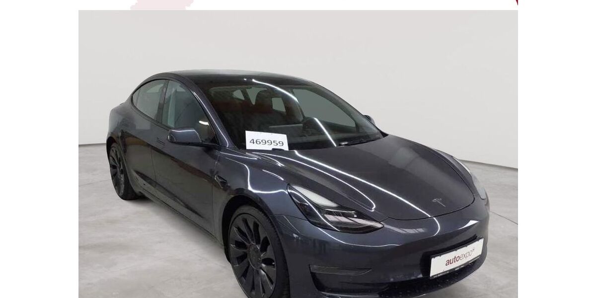 Tesla Model 3 81.280 km 28.990 &euro; Fernwald-Steinbach 35463