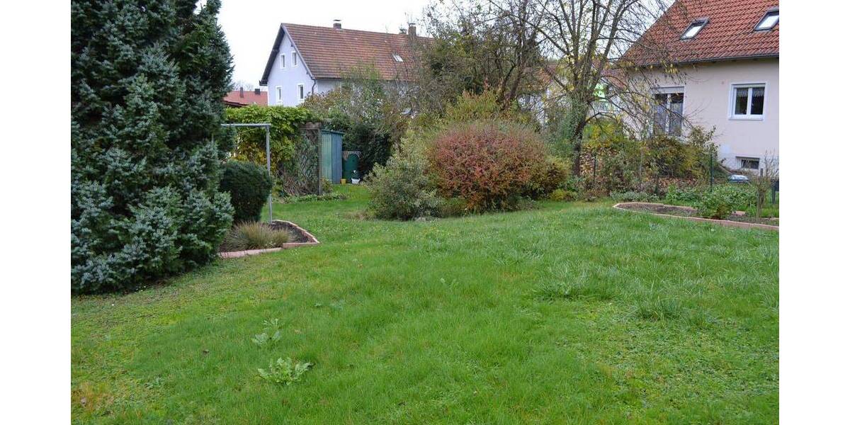 Baugrundstück mit Altbestand zimmer