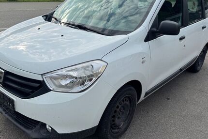 Dacia Lodgy 182.000 km 3.499 &euro; Oberndorf a.N. - Aistaig 78727