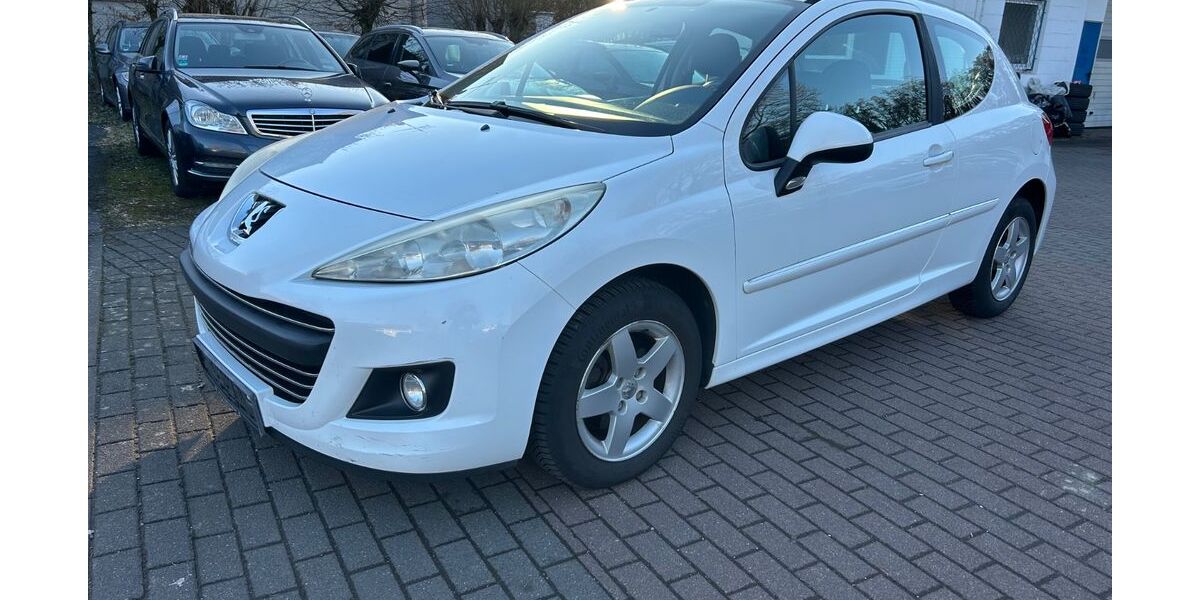 Peugeot 207 150.000 km 1.990 &euro; Wettenberg 35435