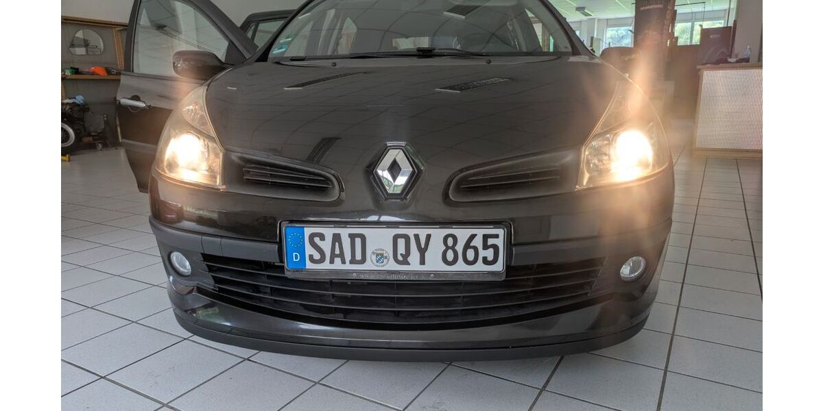 Renault Clio 221.000 km 2.650 &euro; Teunz 92552