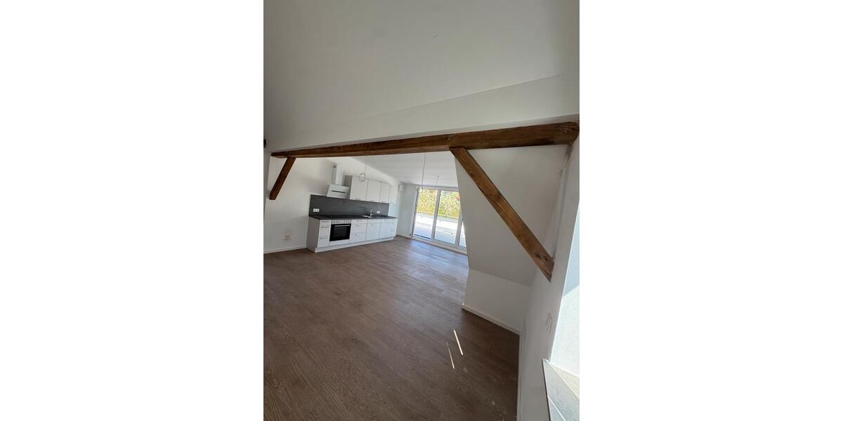 Dachgeschoßwohnung Pfarrkirchen - 2 Zimmer, 65 m&sup2;, 990&euro; | Angebot:26440997