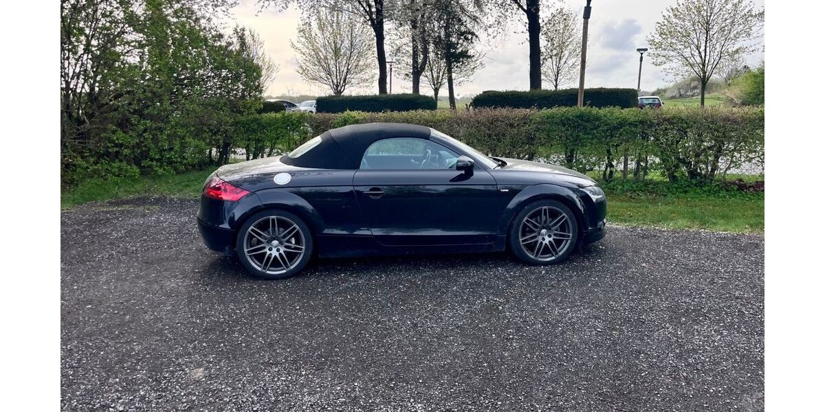 Audi TT 103.000 km 12.000 &euro; Paderborn 33098