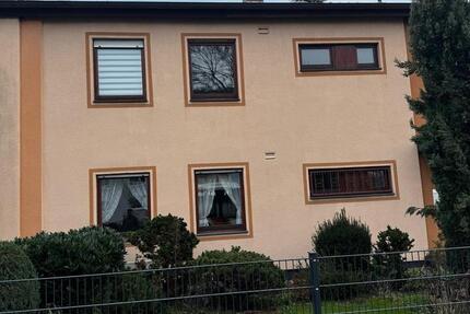 Wohnung Mannheim Gartenstadt - 4 Zimmer, 90 m&sup2;, 1.500&euro; | Angebot:25027055