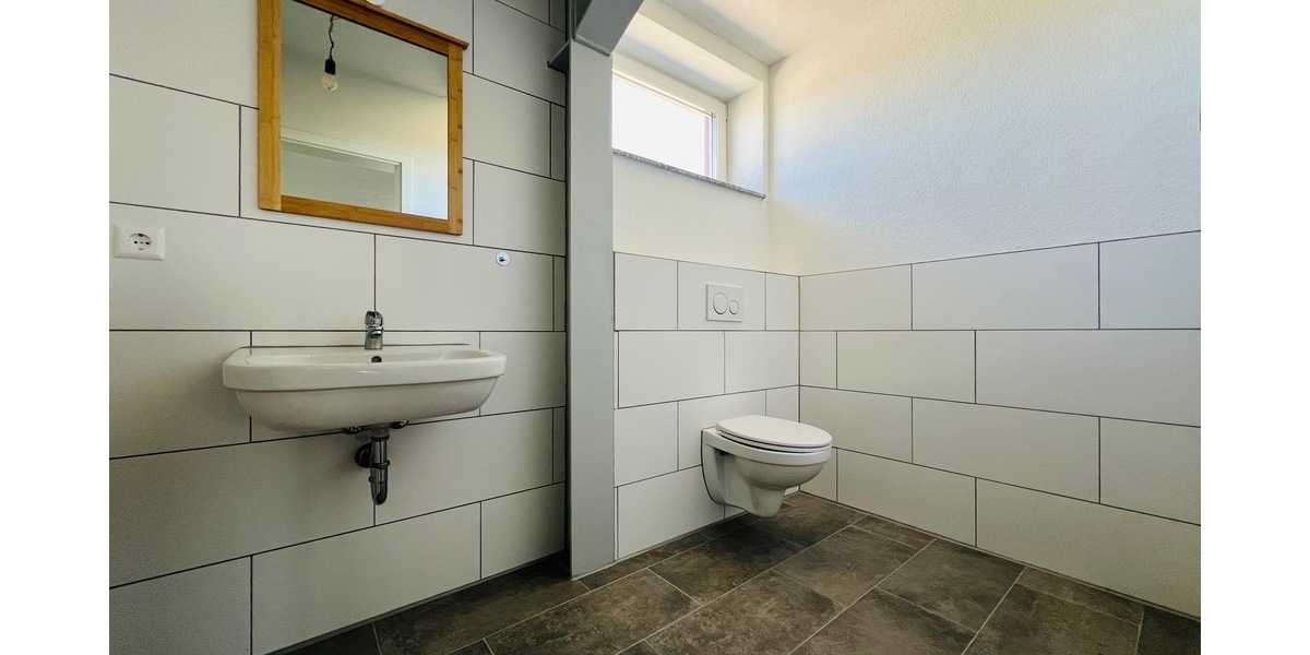 Moderne Gewerbeimmobilie (BJ 2023) mit offener und geschlossener Werkhalle, Büro und Wohnung - Gewerbeobjekt Horb am Neckar | Angebot:26131652