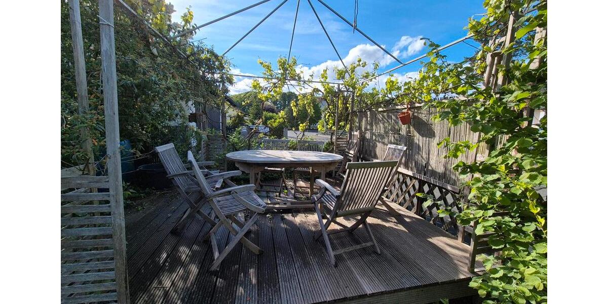 Mehrfamilienhaus, Wohnhaus Möhrendorf - 6.5 Zimmer, 201 m&sup2;, 2.700&euro; | Angebot:26200827
