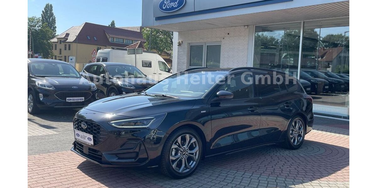 Ford Focus 29.595 km 23.950 &euro; Osnabrück 49090