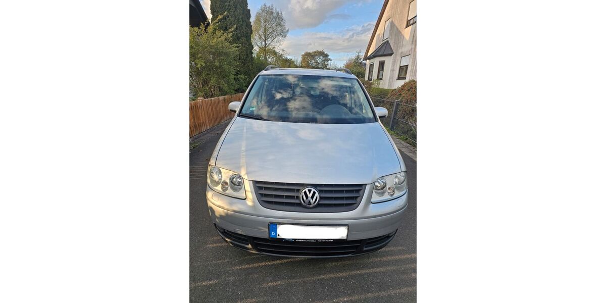 VW Touran 259.000 km 2.300 &euro; Flachslanden 91604