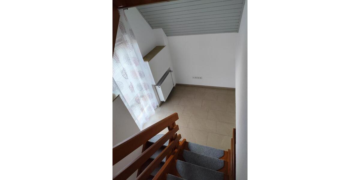Doppelhaushälfte Murrhardt - 4 Zimmer, 90 m&sup2;, 1.200&euro; | Angebot:24658340