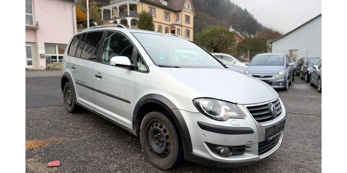 VW Touran 320.000 km 2.900 &euro; Wertheim am Main 97877