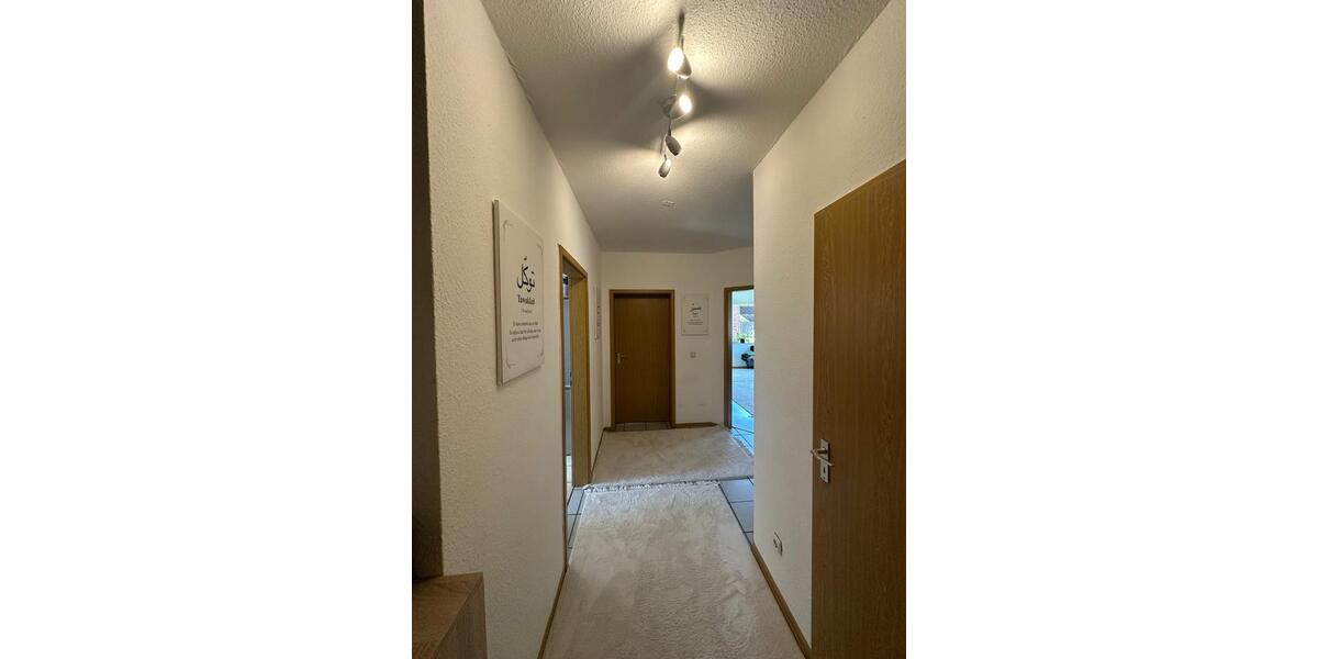Erdgeschoßwohnung Calden - 3 Zimmer, 78 m&sup2;, 590&euro; | Angebot:26397953