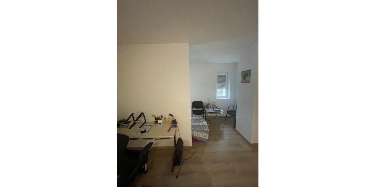 Etagenwohnung Lahr (Schwarzwald) - 3 Zimmer, 97 m&sup2;, 650&euro; | Angebot:26312720