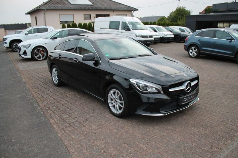 CLA 200 Shooting Brake