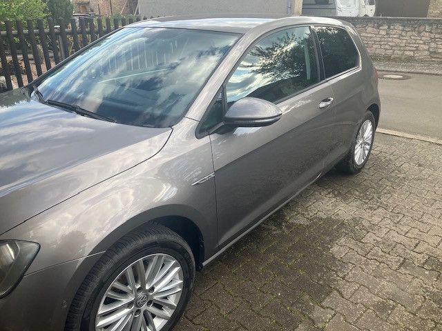 VW Golf 109.000 km 8.400 &euro; Frei-Laubersheim 55546