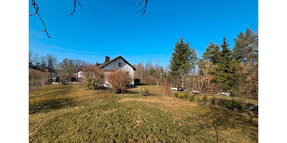 Einfamilienhaus Arzberg - 7 Zimmer, 224 m&sup2;, 385.000&euro; | Angebot:25930659