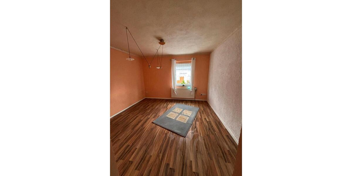 Doppelhaushälfte Elsterwerda - 5 Zimmer, 134 m&sup2;, 195.000&euro; | Angebot:25992765