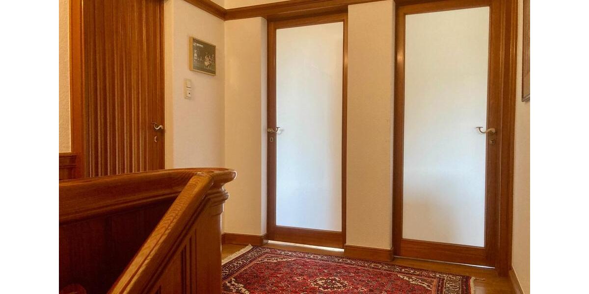 Einfamilienhaus Halle - 9 Zimmer, 207 m&sup2;, 489.000&euro; | Angebot:26130669