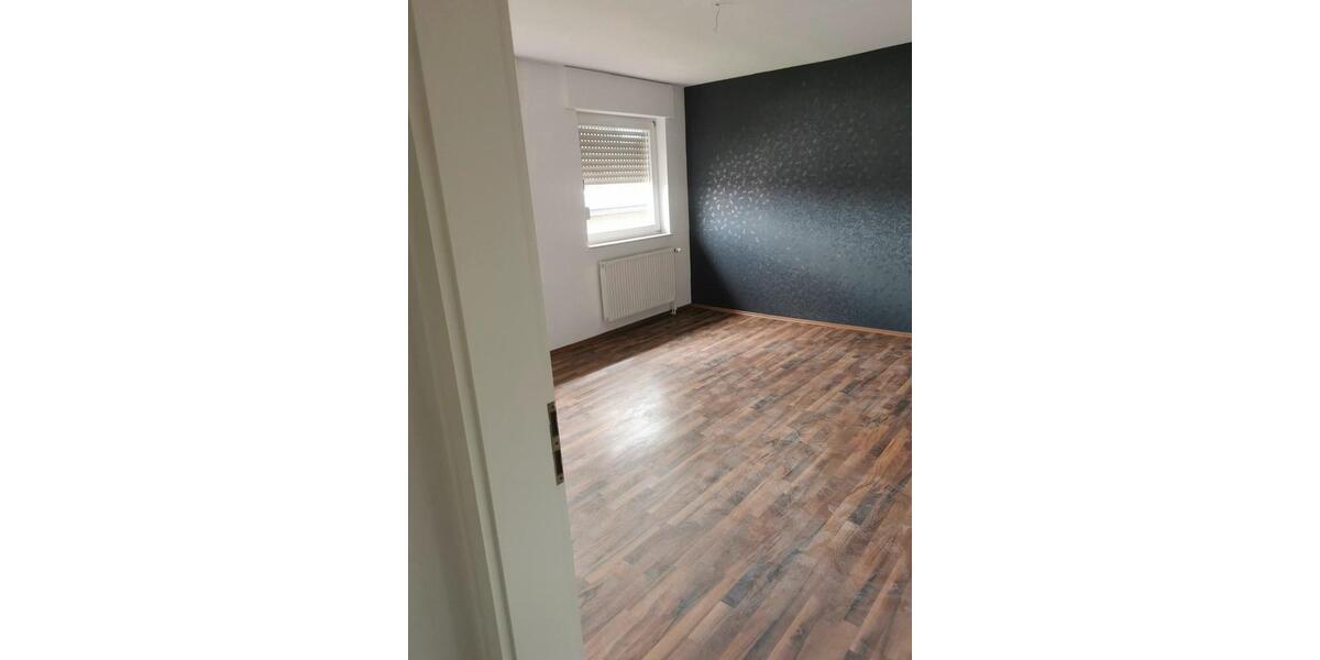 Etagenwohnung Fürstenau - 6 Zimmer, 150 m&sup2;, 900&euro; | Angebot:24853038