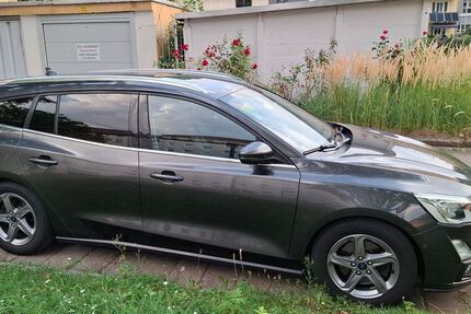 Ford Focus 112.000 km 10.999 &euro; Dresden 01157