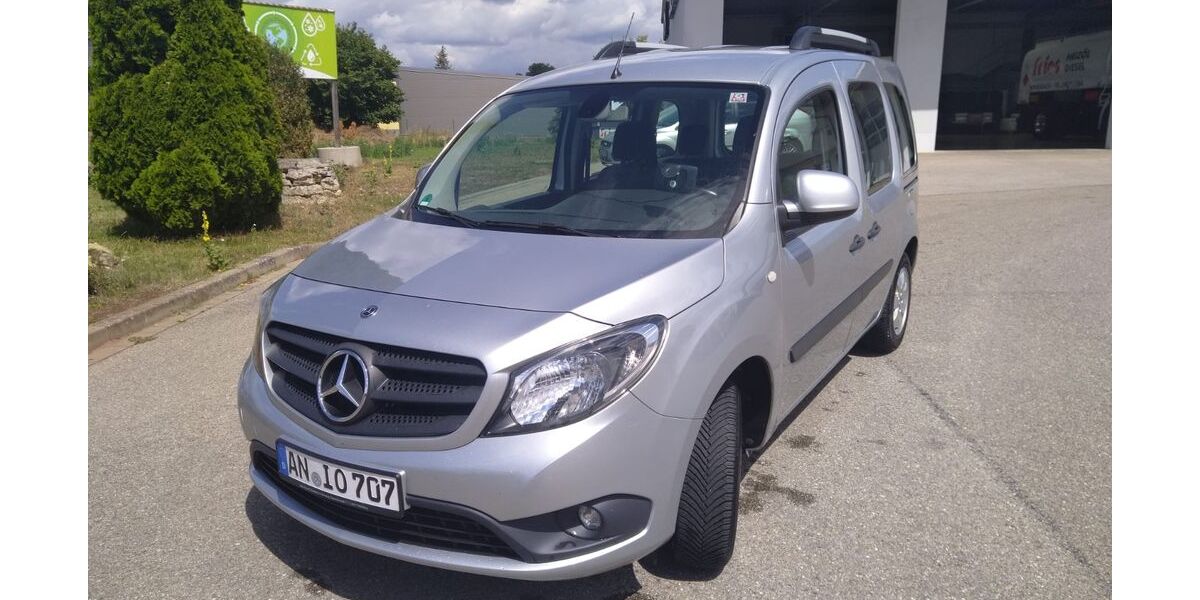 Mercedes-Benz Citan 112.000 km 11.900 € Nürnberg 90443