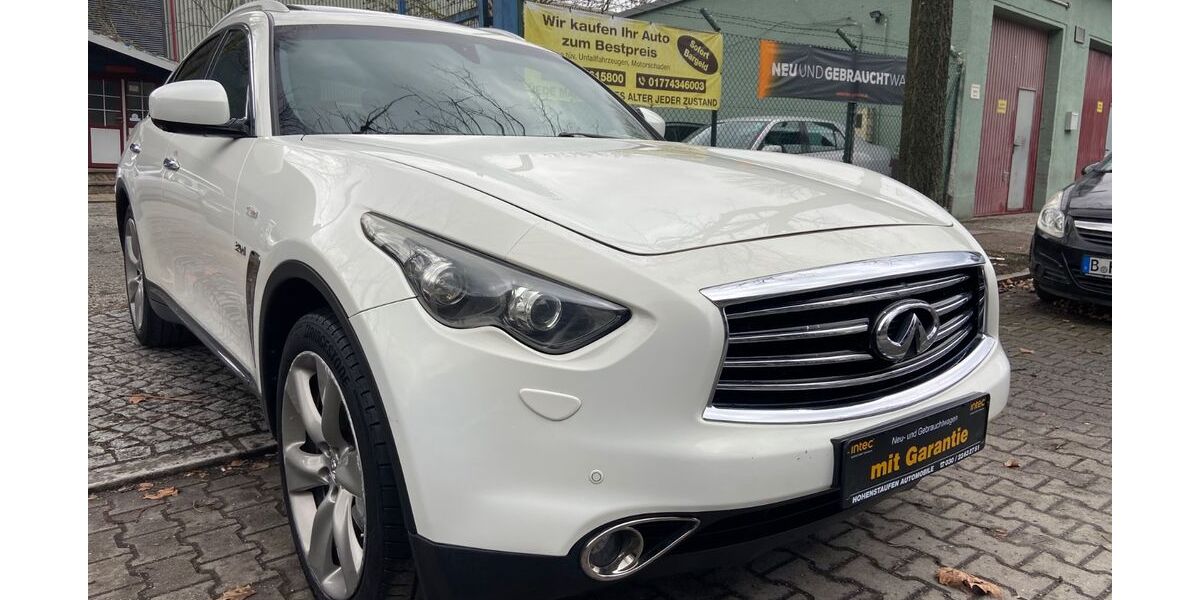 INFINITI QX70 232.416 km 10.990 &euro; Berlin 13599