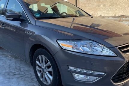 Ford Mondeo 207.000 km 3.350 &euro; Reinsberg 09629