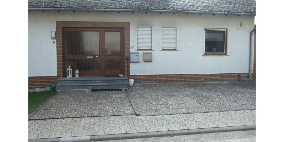 Erdgeschoßwohnung Simmern/Hunsrück Hunsrück - 4 Zimmer, 110 m&sup2;, 700&euro; | Angebot:25395405