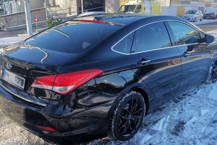 Hyundai i40 172.000 km 8.600 &euro; Ulm 89077