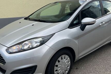 Ford Fiesta 116.234 km 4.900 &euro; Neckarsulm 74172