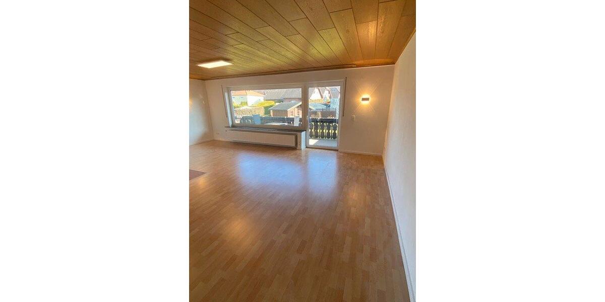 Etagenwohnung Brilon - 3 Zimmer, 86 m&sup2;, 560&euro; | Angebot:26277956