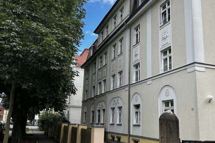 Wohnung zum Kaufen in Zwickau 120.000 € 104.04 m² 4 zimmer