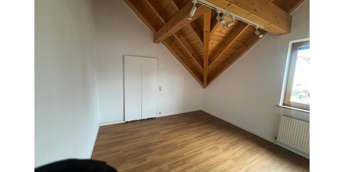 Etagenwohnung Niestetal - 3 Zimmer, 92 m&sup2;, 1.275&euro; | Angebot:25184868
