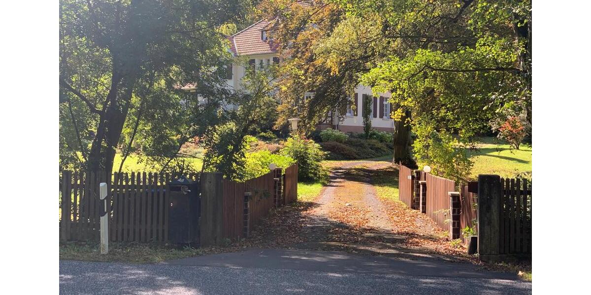 Villa Heringen (Werra) - 12 Zimmer, 450 m&sup2;, 1.100.000&euro; | Angebot:26373318