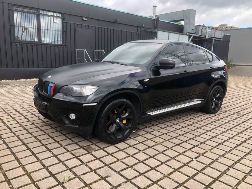 BMW X6 219.500 km 12.999 € Hamburg 22175