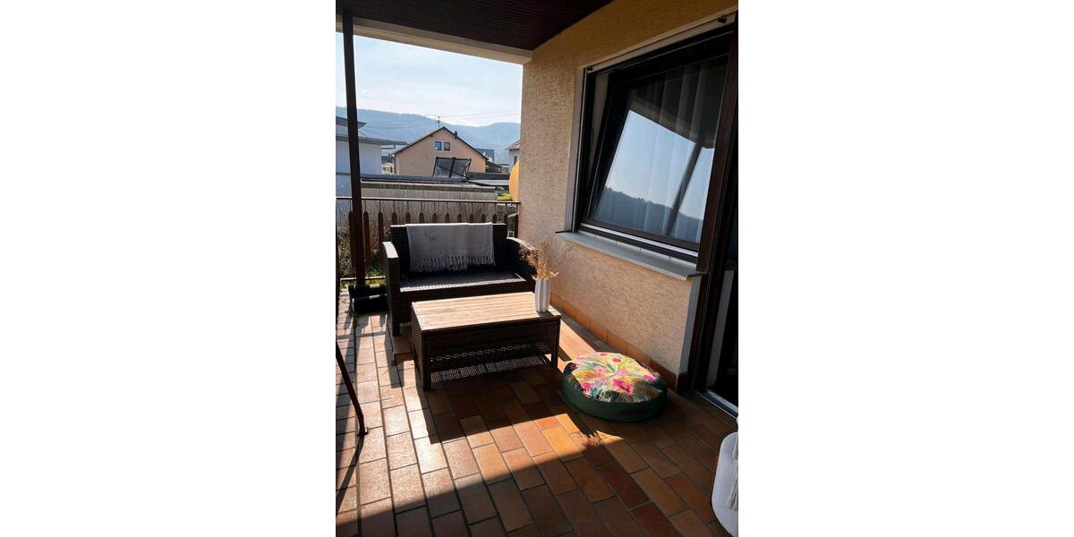 Etagenwohnung Bausendorf - 3 Zimmer, 130 m&sup2;, 189.000&euro; | Angebot:26863939