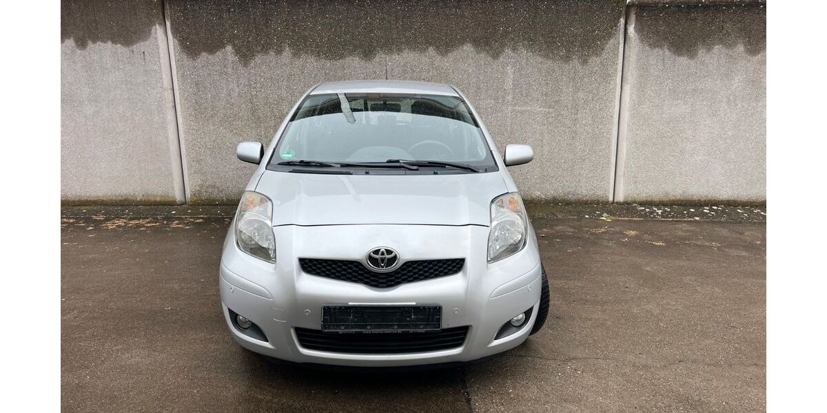 Toyota Yaris 117.989 km 4.990 &euro; Bad Saulgau 88348