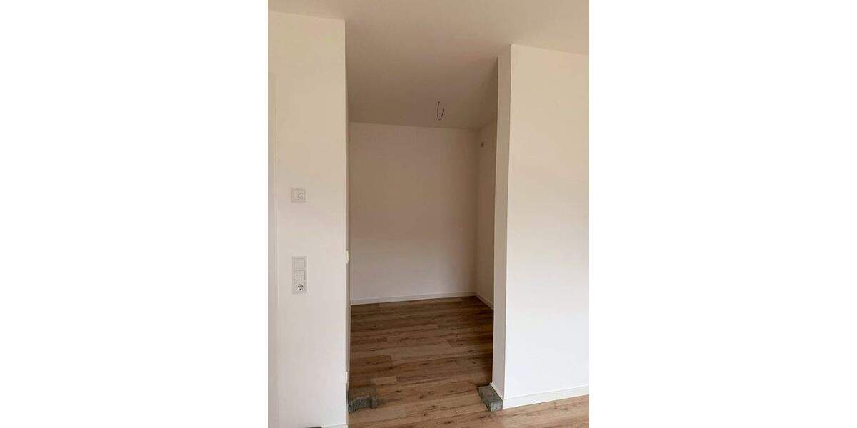 Doppelhaushälfte Brandenburg an der Havel / Neuschmerzke Neustadt - 4 Zimmer, 127 m&sup2;, 1.600&euro; | Angebot:25697031