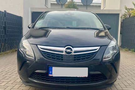 Opel Zafira 125.899 km 6.490 &euro; Herten 45701