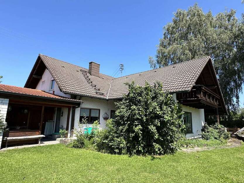 Haus zum Kaufen in Illertissen Au 649.000 € 251.34 m²