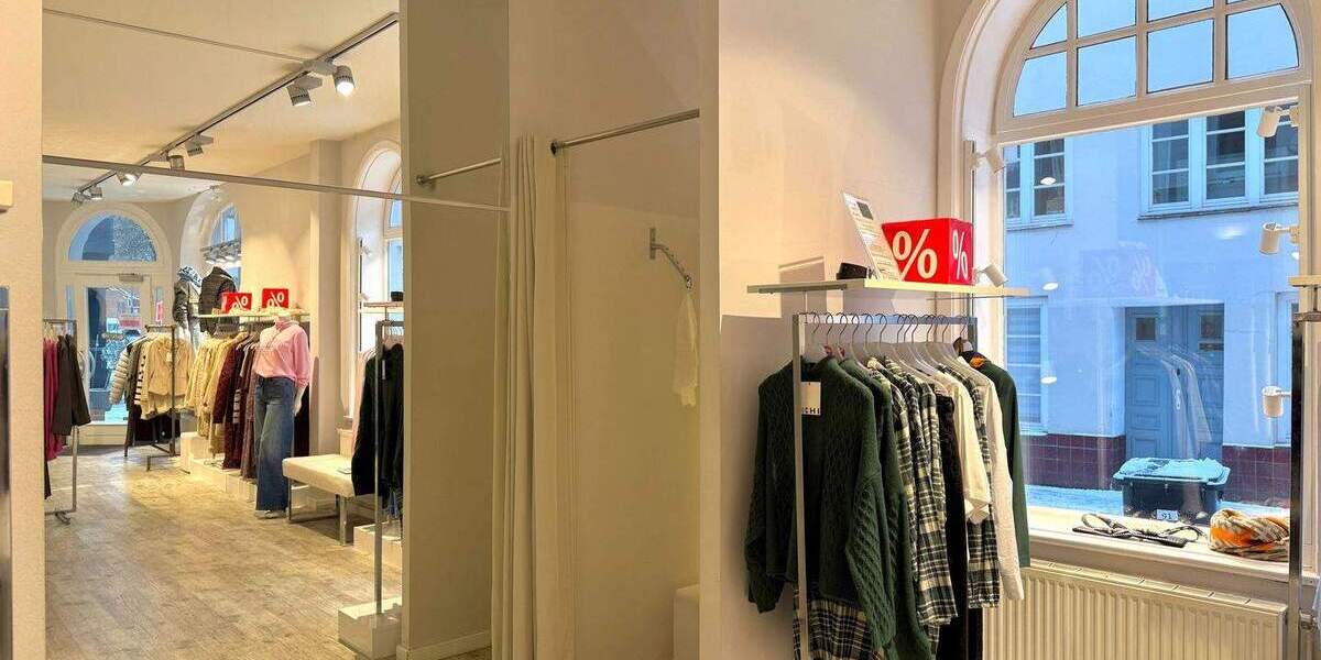 Toplage Hüxstraße - 2 Gewerbeeinheiten mit genehmigter Wohnung und Dachterrasse zimmer