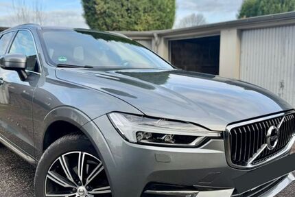 Volvo XC60 89.000 km 28.590 &euro; Voerde 46562