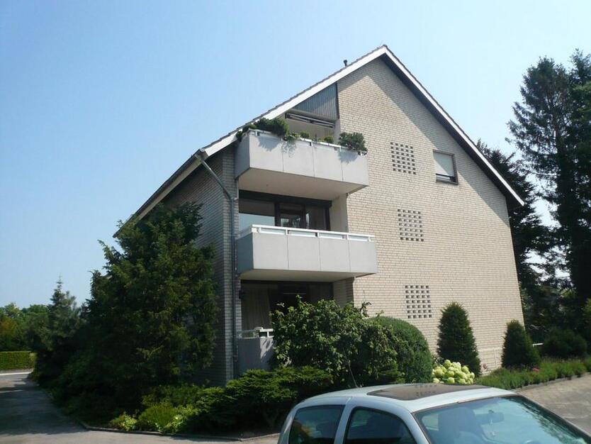 Großes Appartement mit Balkon in Lage, ab 01.07.2025