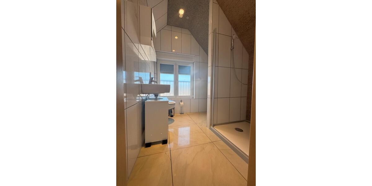 Dachgeschoßwohnung Raunheim - 2 Zimmer, 58 m&sup2;, 1.100&euro; | Angebot:26661967