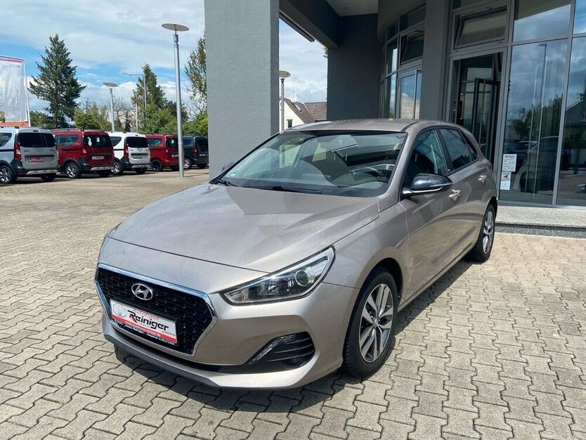 i30