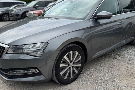 Skoda Superb 64.679 km 24.499 &euro; Isernhagen OT Altwarmbüchen bei Hannover A2/A7 30916