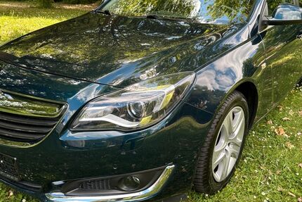 Opel Insignia 144.000 km 7.899 € Nürnberg 90482